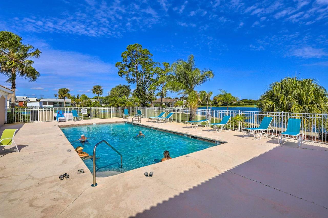 The Shell House In Titusville Pool, Golf Access Exteriör bild