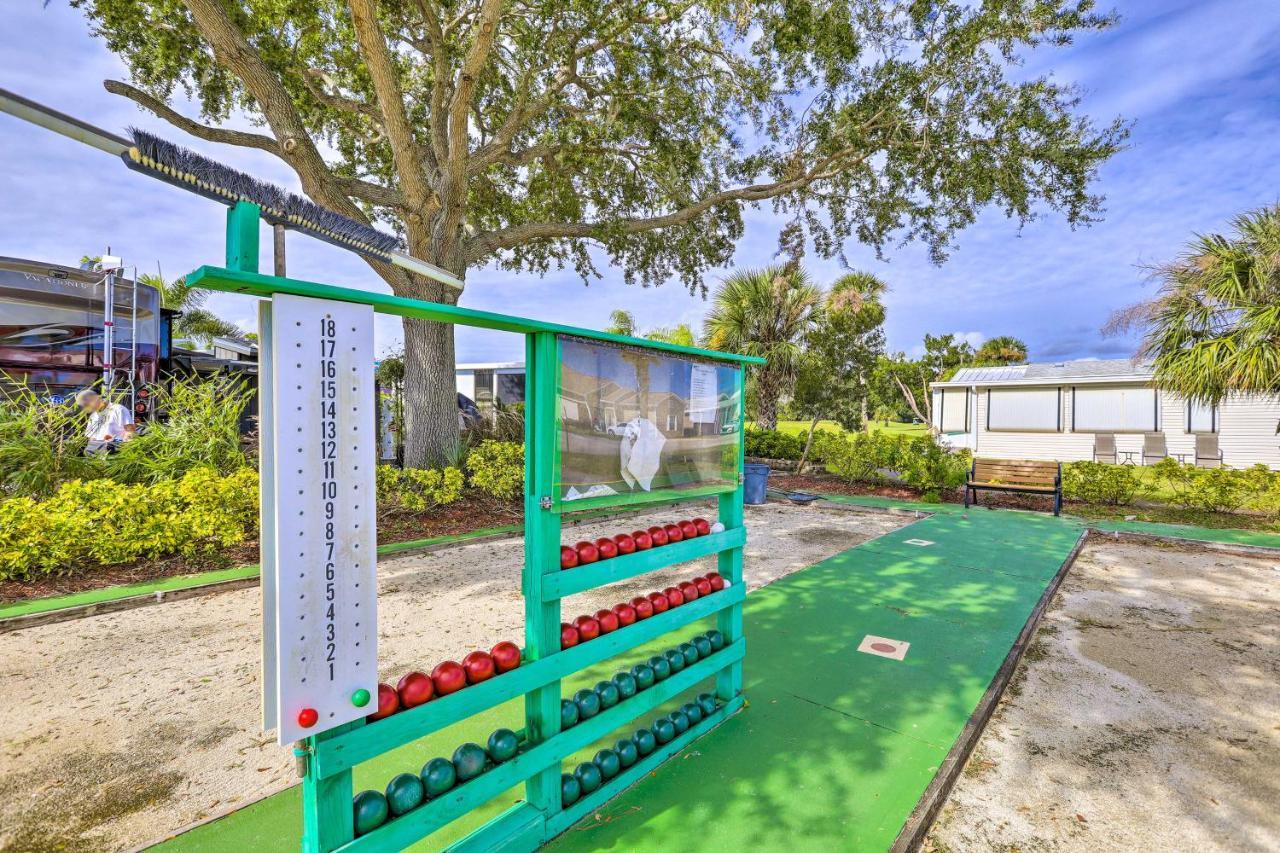 The Shell House In Titusville Pool, Golf Access Exteriör bild